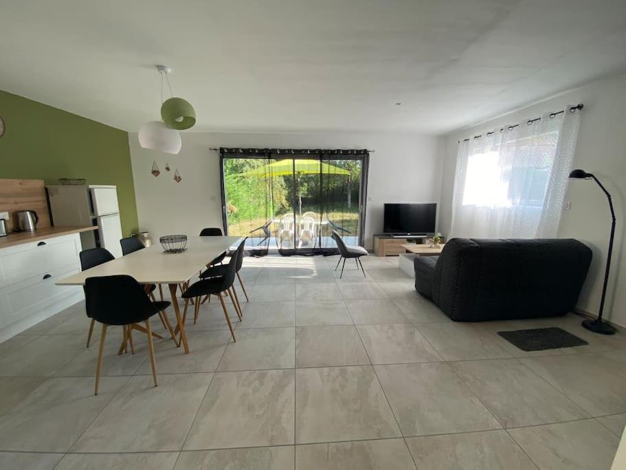 Au Moryllon Villa Lompnas Ngoại thất bức ảnh