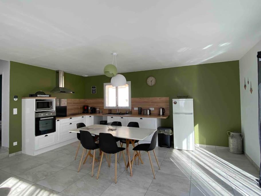 Au Moryllon Villa Lompnas Ngoại thất bức ảnh
